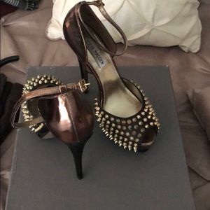 Spike Steve Madden heels